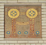 Boulevard Léopold II 215, Molenbeek-Saint-Jean, mosaïque à l'entablement (© ARCHistory, photo 2026)