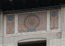 Place Georges Brugmann 29, Ixelles, détail de l'entablement (© ARCHistory, photo 2026)