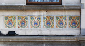 Boulevard du Jubilé 157, Molenbeek-Saint-Jean, détail du premier étage (© ARCHistory, photo 2026)