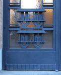 Hôtel communal de Forest, détail d'une porte arrière (© ARCHistory, photo 2025)