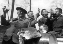 Joseph De Coene, Stijn Streuvels, Albert Saverys, Arthur Deleu, 1924 (© AMVC-Letterenhuis)
