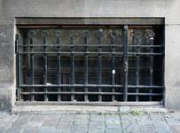 Rue Van Lint 9, Anderlecht, détail du soubassement (© ARCHistory, photo 2026)