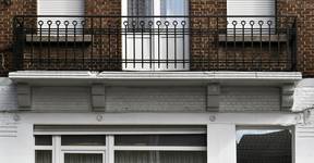 Rue Van Lint 7, Anderlecht, balcon (© ARCHistory, photo 2019)