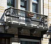 Transvaalstraat 8, Anderlecht, balkon (© ARCHistory, foto 2019)