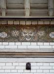 Transvaalstraat 10, Anderlecht, detail van het hoofdgestel (© ARCHistory, foto 2026)