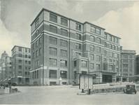 Hôpital Saint-Pierre, bâtiment central (<i>L’Émulation</i>, 1936, 1, p. 8)