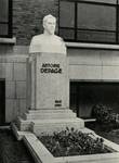 Hôpital Saint-Pierre, monument à Antoine Depage (<i>L’Émulation</i>, 1936, 1, p. 11)