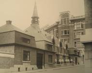 Hôpital Saint-Pierre, morgue et chapelle rue aux Laines en 1931 (© ACPASB, Service photo du <i>Soir Illustré</i>)