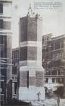 Hôpital Saint-Pierre, cheminée en construction en 1931 (© KANAL Architecture, Brussels, fonds Jean-Baptiste Dewin)