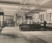Hôpital Saint-Pierre, hall d'entrée (<i>L’Édition belge</i> © ACPASB, photo 1935)