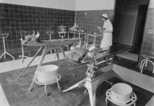 Hôpital Saint-Pierre, salle d'opération (© KIK-IRPA, Brussels)