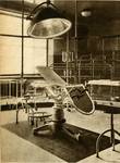 Hôpital Saint-Pierre, salle d'opération avec amphithéâtre (<i>Bâtir</i>, 1936, 48, p. 922)