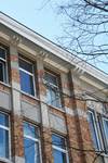 Charles Ramaekersstraat 36, Brussel Laken, detail van de verdiepingen (© ARCHistory, foto 2026)