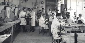Etterbeeksesteenweg 166, Etterbeek, prothesenlaboratorium, ca 1930 (verz. Henri Aronis)
