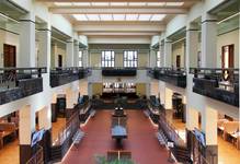 Hôtel communal de Forest, salle des guichets (© ARCHistory, photo 2025)