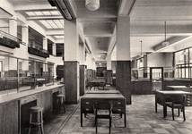 Hôtel communal de Forest, bureaux et guichets, 1938 (© KANAL Architecture, Brussels, fonds Jean-Baptiste Dewin)