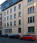 Joseph Stallaertstraat 1 en Georges Brugmannplein 29A, Elsene, gevel aan Stallaertstraat (© ARCHistory, foto 2026)