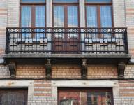 Rue Joseph Brand 89, Schaerbeek, balcon (© ARCHistory, photo 2026)