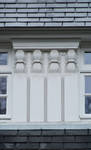 Bloemenlaan 6, Sint-Pieters-Woluwe, detail van een dakkapel (© ARCHistory, foto 2026)